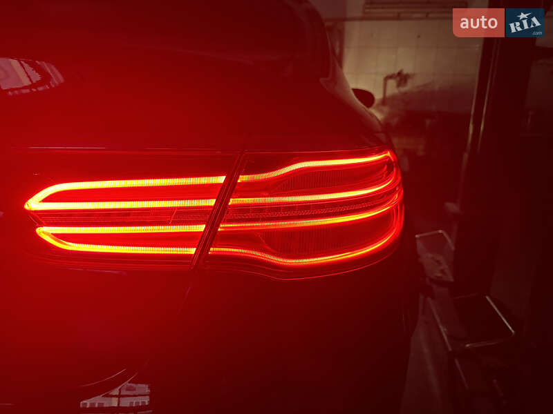 Позашляховик / Кросовер Mercedes-Benz GLC-Class 2018 в Одесі