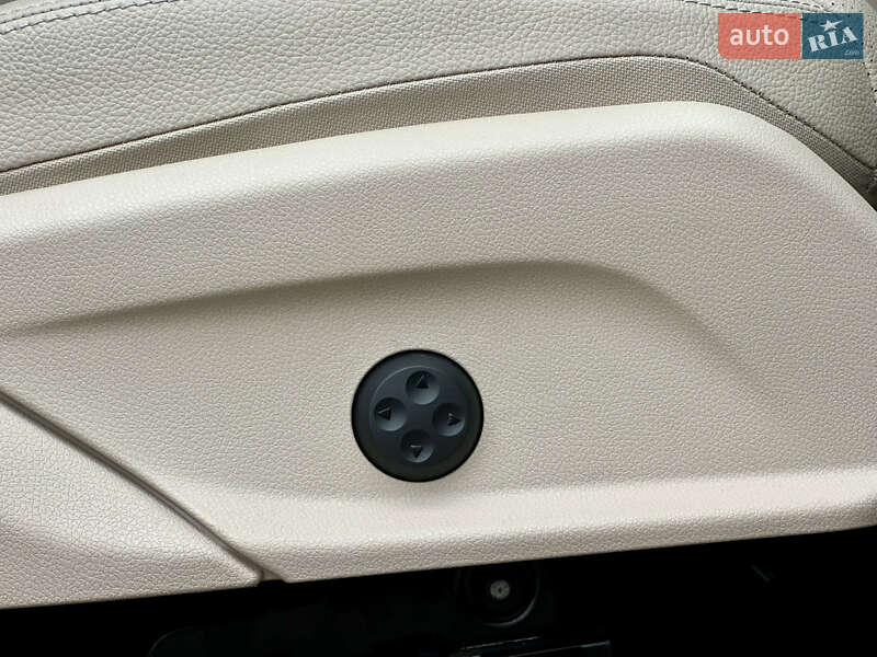 Позашляховик / Кросовер Mercedes-Benz GLC-Class 2020 в Києві фото 49 Позашляховик / Кросовер Mercedes-Benz GLC-Class 2020 в Києві