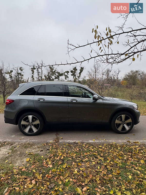Внедорожник / Кроссовер Mercedes-Benz GLC-Class 2019 в Яготине