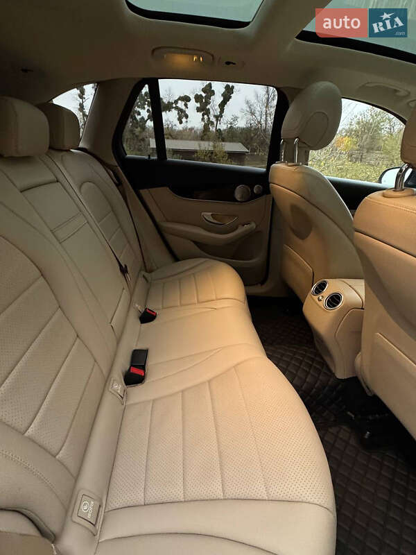 Внедорожник / Кроссовер Mercedes-Benz GLC-Class 2019 в Яготине