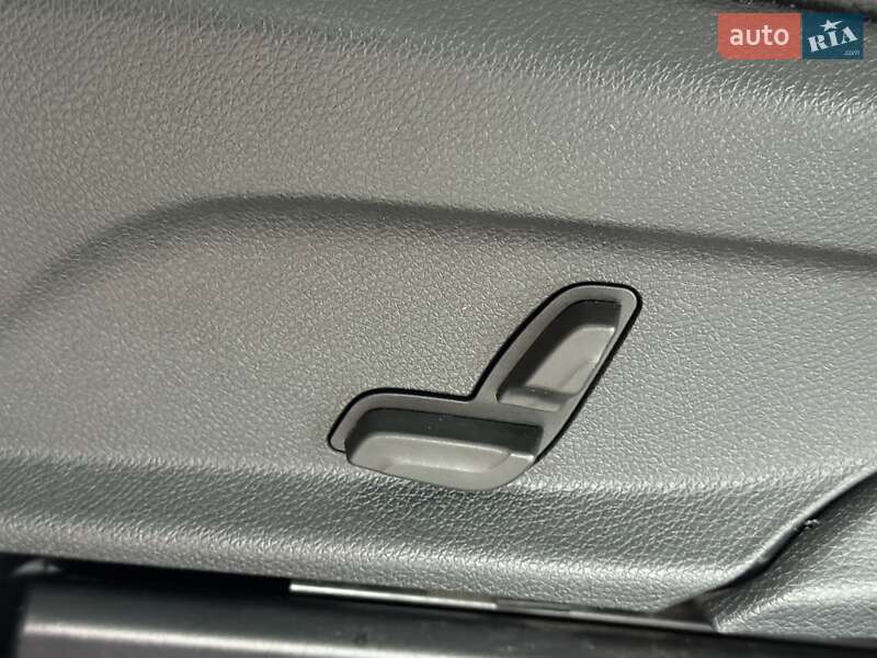 Внедорожник / Кроссовер Mercedes-Benz GLC-Class 2018 в Одессе