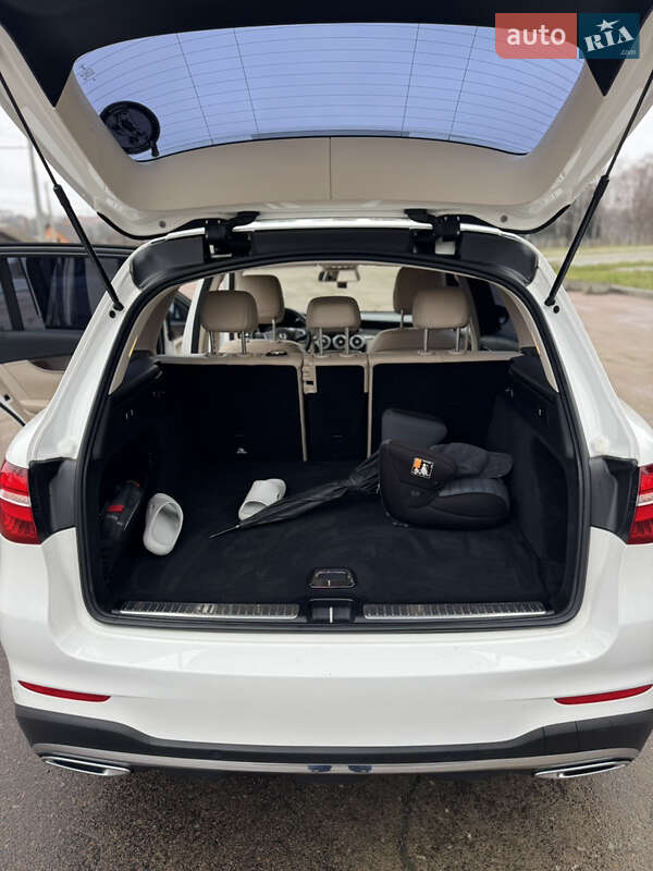 Внедорожник / Кроссовер Mercedes-Benz GLC-Class 2017 в Житомире