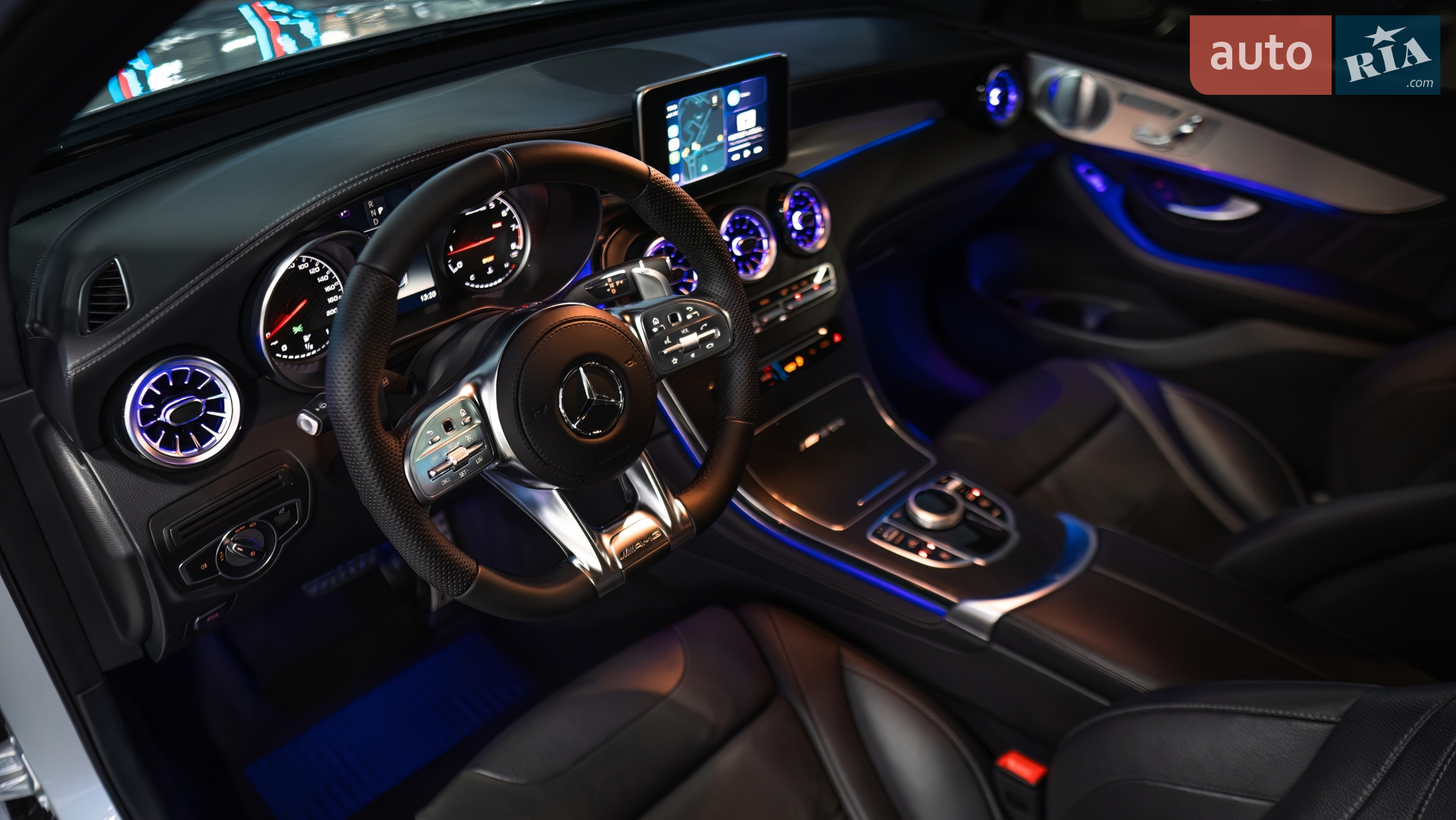 2018 Mercedes-Benz GLC - мініатюра 29