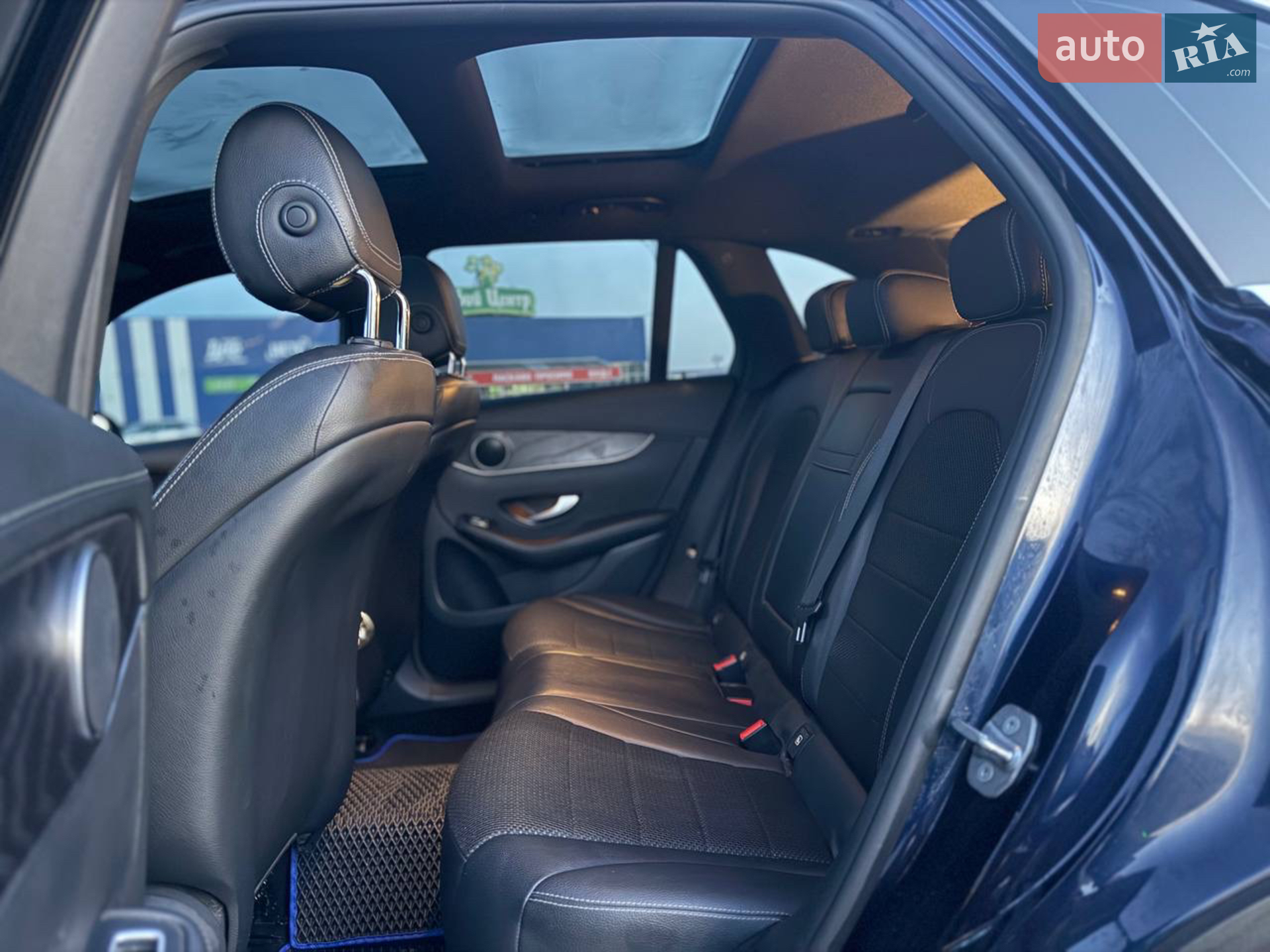2018 Mercedes-Benz GLC - мініатюра 19