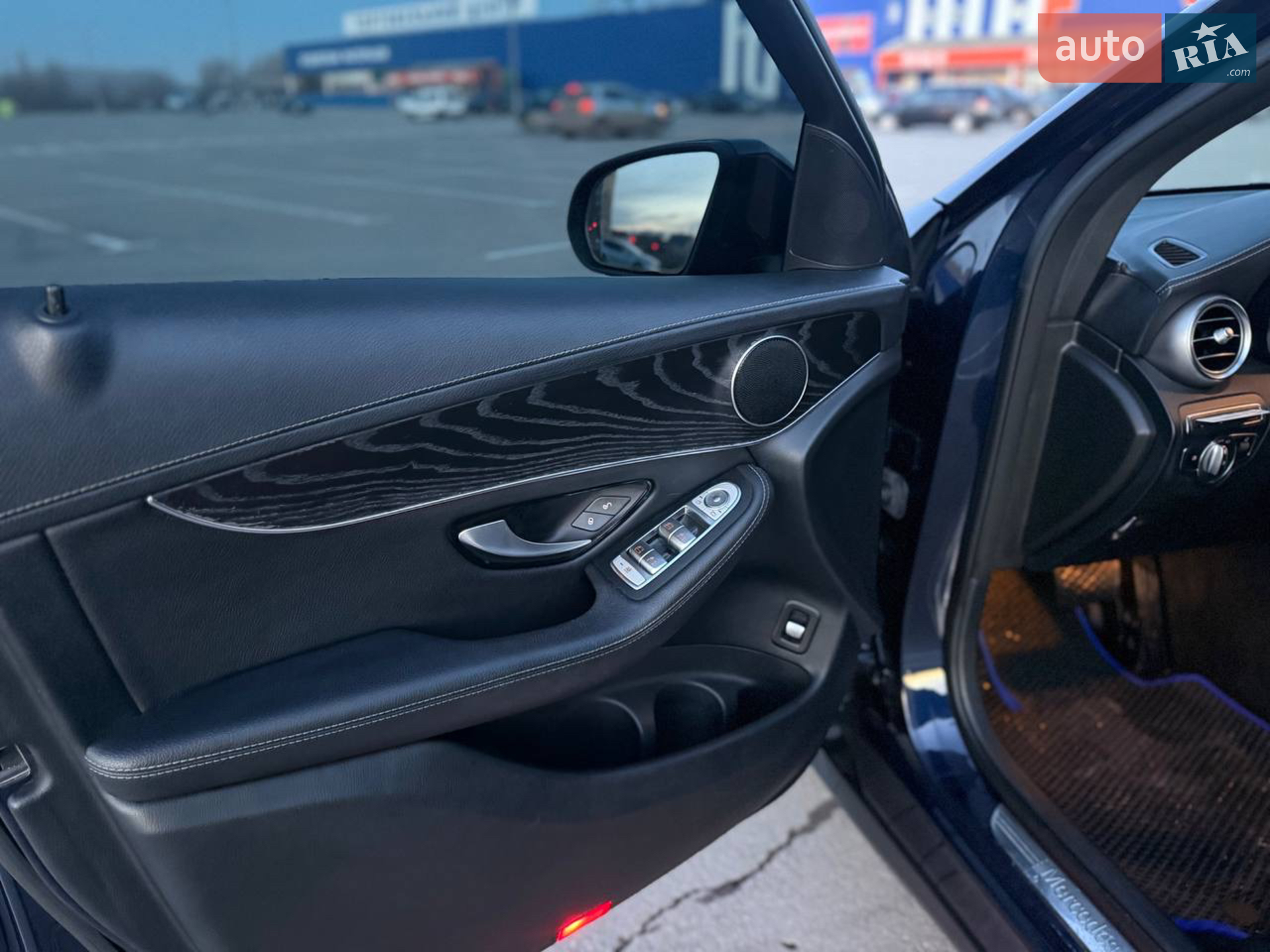 2018 Mercedes-Benz GLC - мініатюра 24