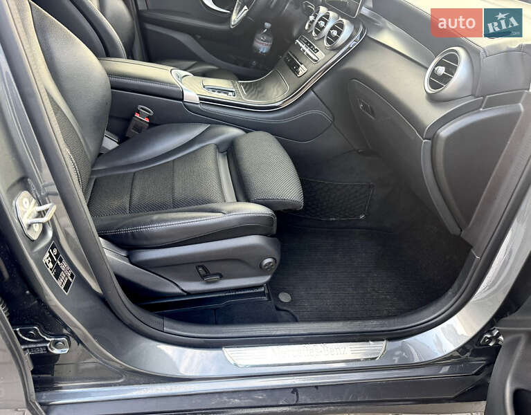 Внедорожник / Кроссовер Mercedes-Benz GLC-Class 2019 в Киеве