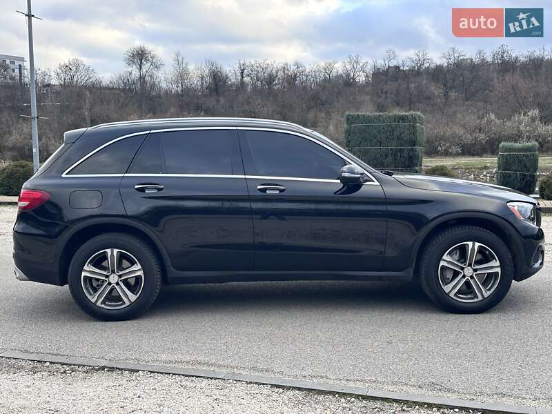 Позашляховик / Кросовер Mercedes-Benz GLC-Class 2015 в Дніпрі фото 5 Позашляховик / Кросовер Mercedes-Benz GLC-Class 2015 в Дніпрі