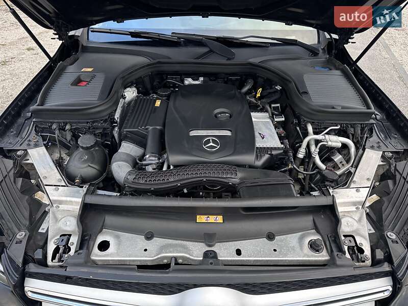 Позашляховик / Кросовер Mercedes-Benz GLC-Class 2015 в Дніпрі фото 43 Позашляховик / Кросовер Mercedes-Benz GLC-Class 2015 в Дніпрі