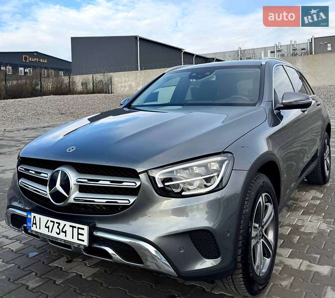 Mercedes-Benz GLC-Class 2019