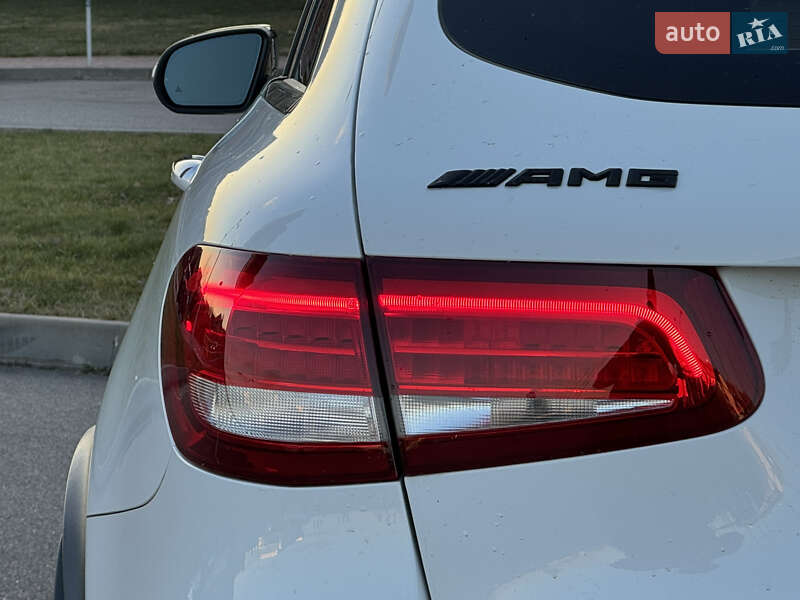 Внедорожник / Кроссовер Mercedes-Benz GLC-Class 2016 в Киеве фото 17 Внедорожник / Кроссовер Mercedes-Benz GLC-Class 2016 в Киеве