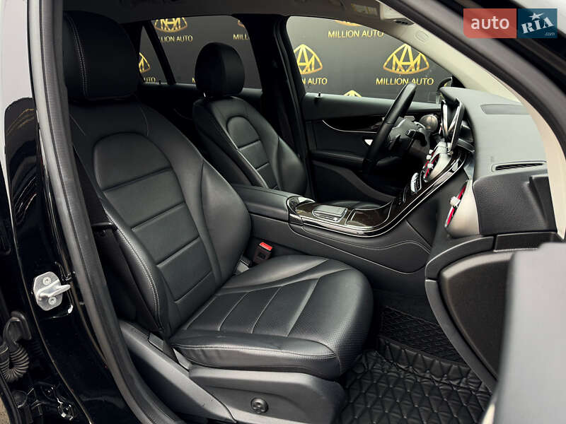 Внедорожник / Кроссовер Mercedes-Benz GLC-Class 2019 в Киеве фото 13 Внедорожник / Кроссовер Mercedes-Benz GLC-Class 2019 в Киеве