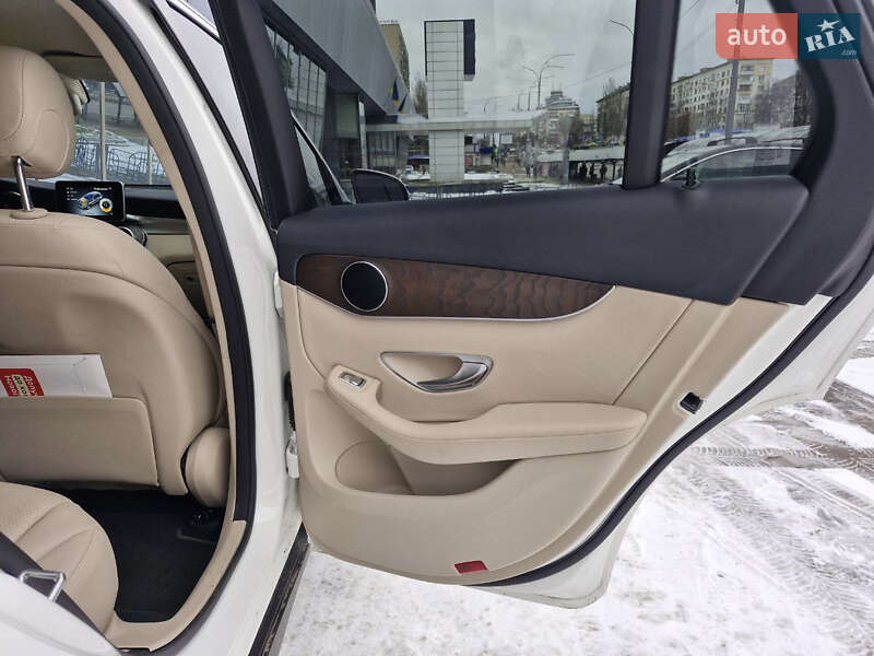 Позашляховик / Кросовер Mercedes-Benz GLC-Class 2019 в Києві