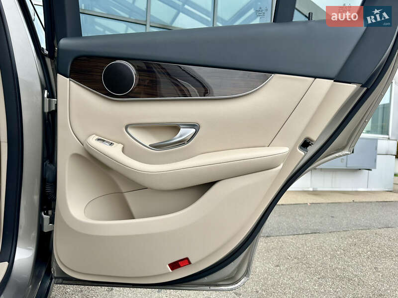 Позашляховик / Кросовер Mercedes-Benz GLC-Class 2020 в Києві