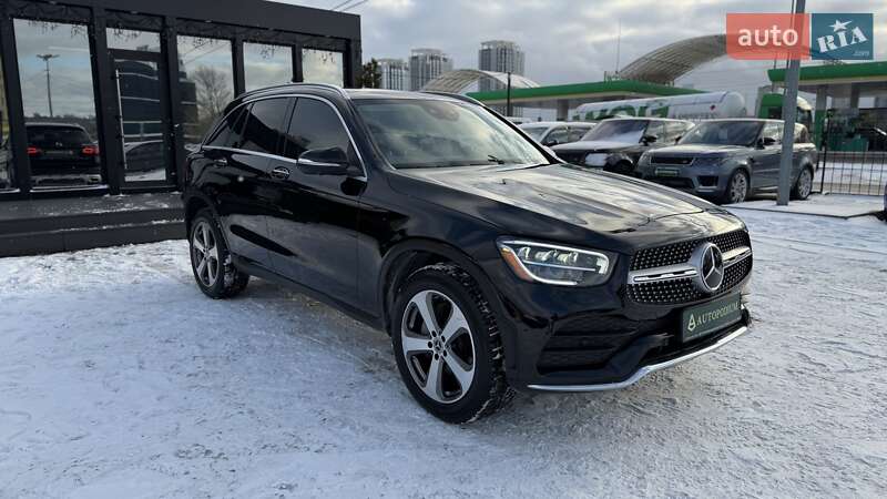 Mercedes-Benz GLC-Class 2021