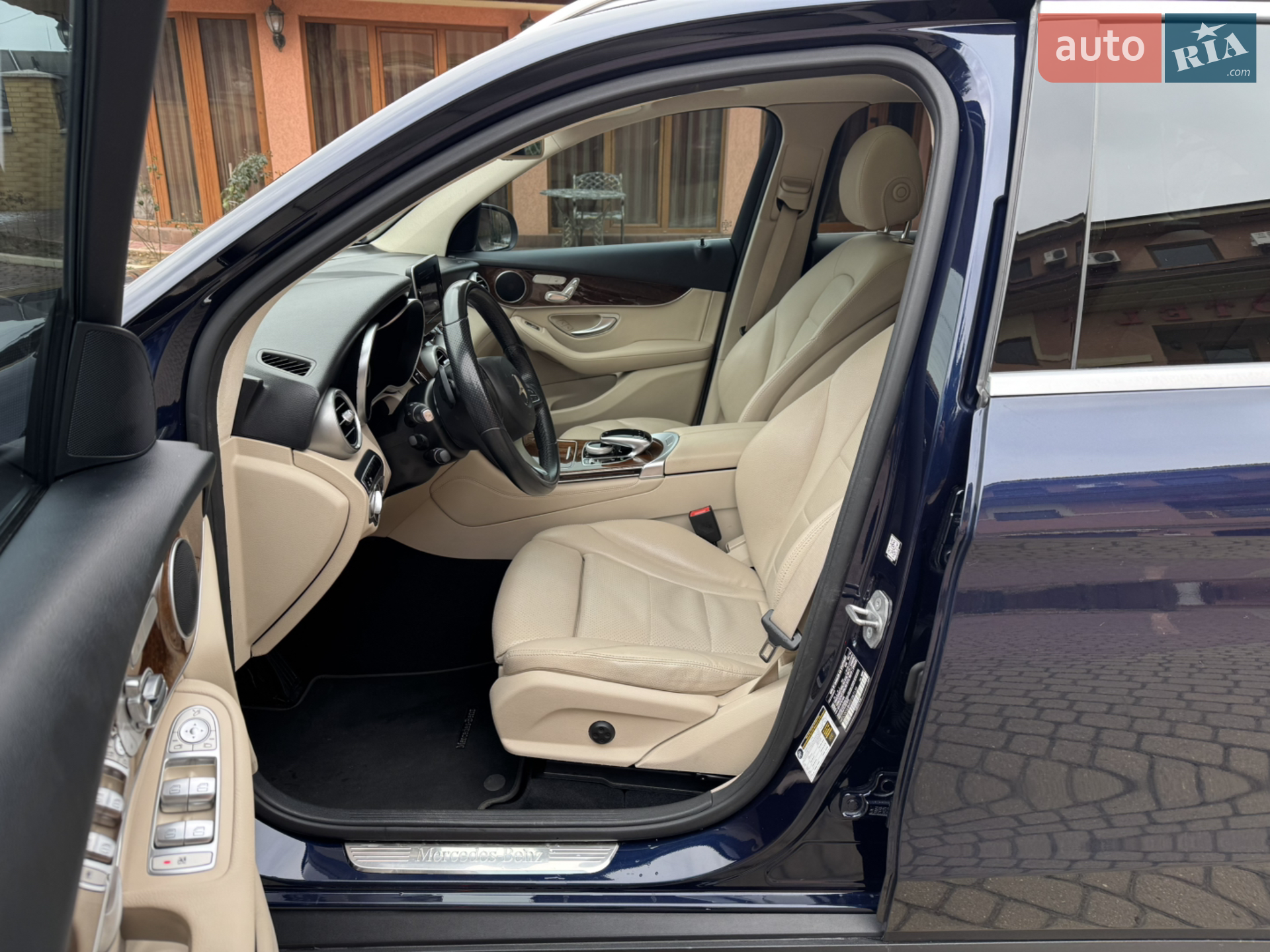 2016 Mercedes-Benz GLC - мініатюра 29