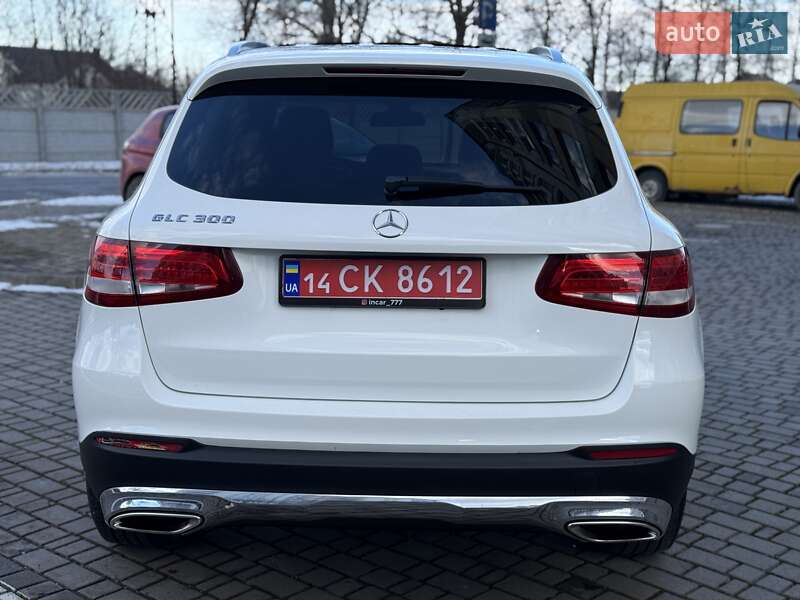Внедорожник / Кроссовер Mercedes-Benz GLC-Class 2017 в Ивано-Франковске