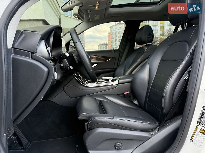 Внедорожник / Кроссовер Mercedes-Benz GLC-Class 2017 в Ивано-Франковске