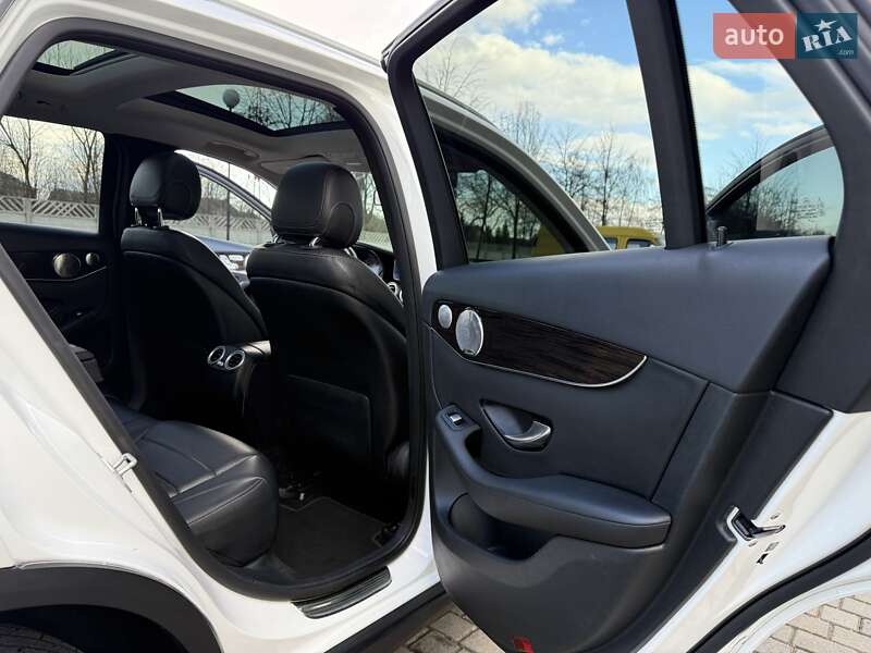 Внедорожник / Кроссовер Mercedes-Benz GLC-Class 2017 в Ивано-Франковске