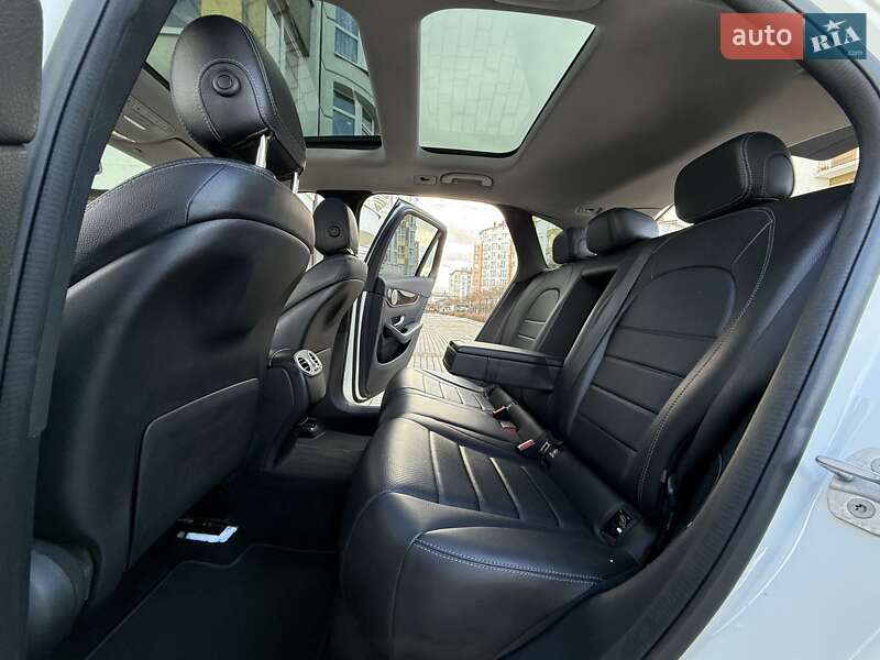 Внедорожник / Кроссовер Mercedes-Benz GLC-Class 2017 в Ивано-Франковске