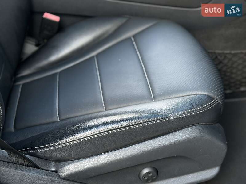 Внедорожник / Кроссовер Mercedes-Benz GLC-Class 2017 в Ивано-Франковске