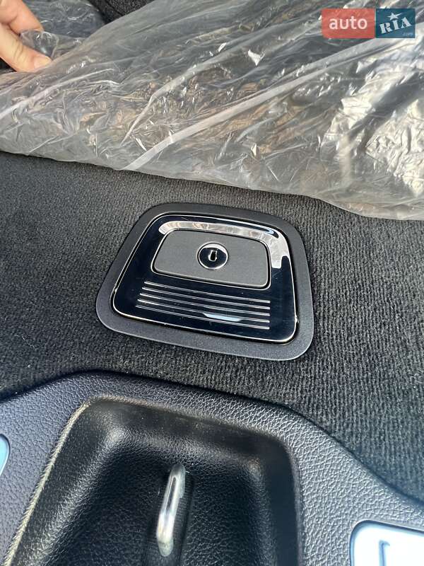 Позашляховик / Кросовер Mercedes-Benz GLC-Class 2019 в Ізмаїлі