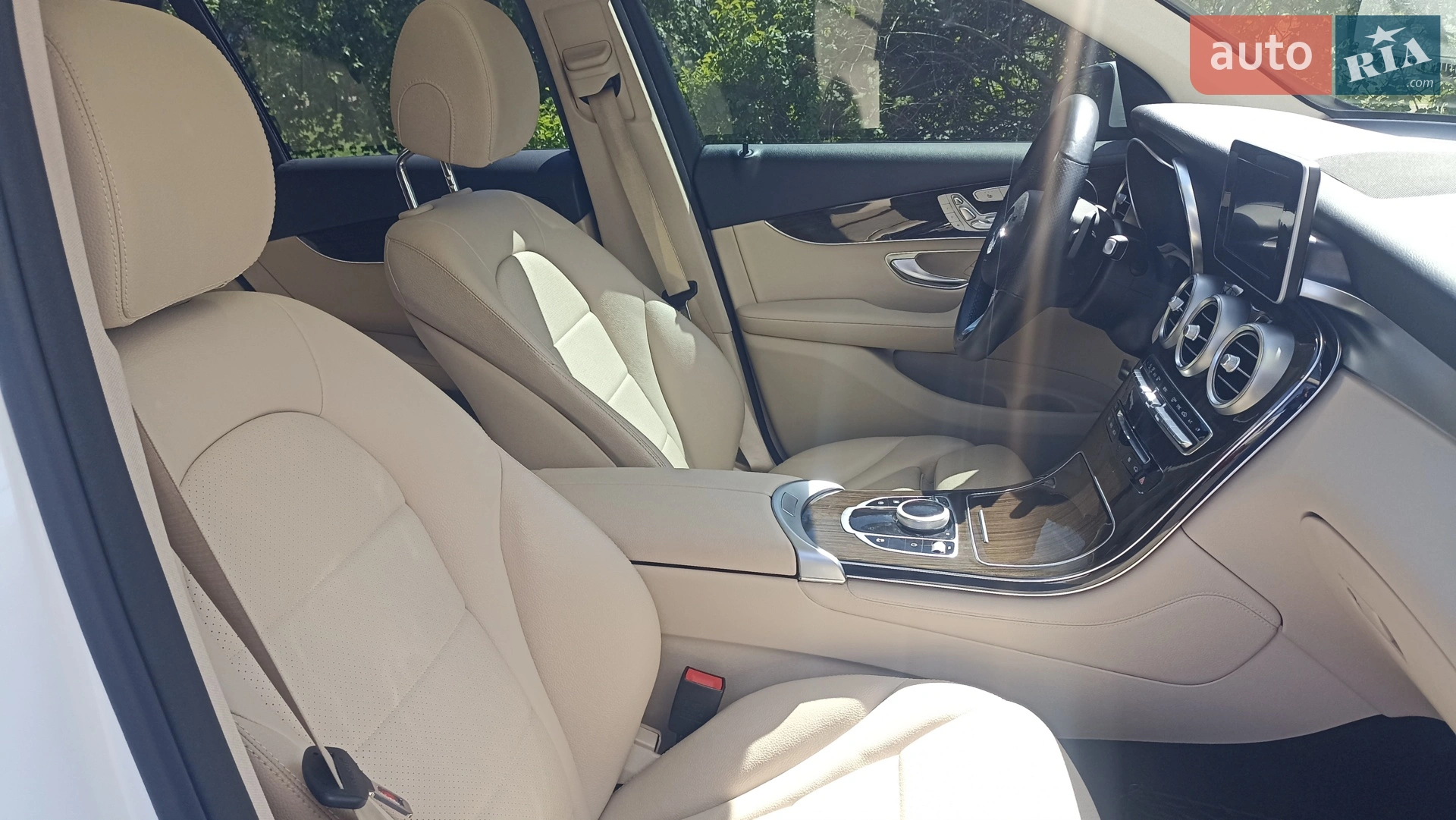 2017 Mercedes-Benz GLC - мініатюра 11