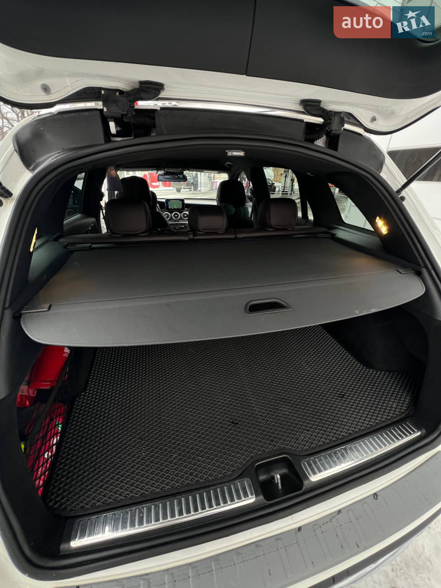 2017 Mercedes-Benz GLC - мініатюра 35