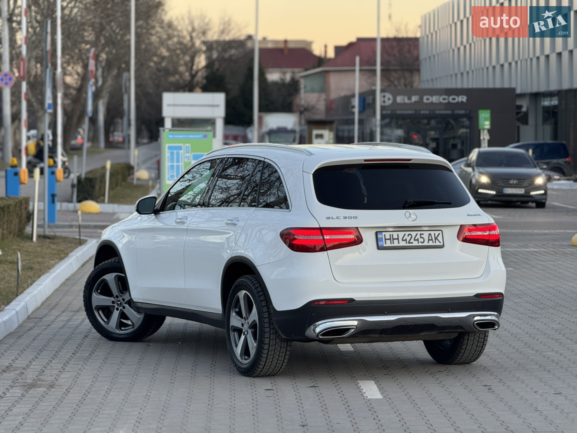 2016 Mercedes-Benz GLC - мініатюра 6