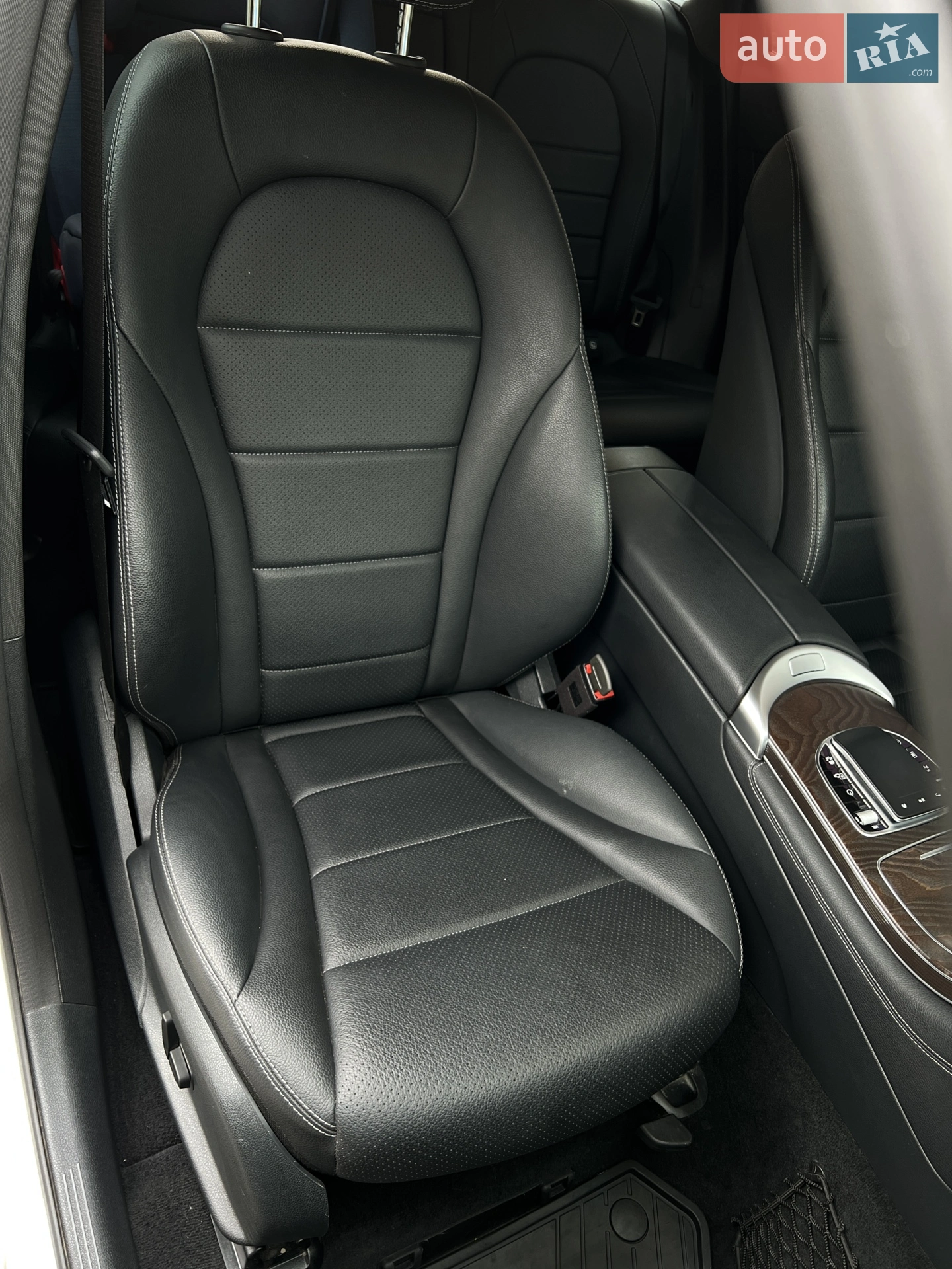 2020 Mercedes-Benz GLC - мініатюра 20