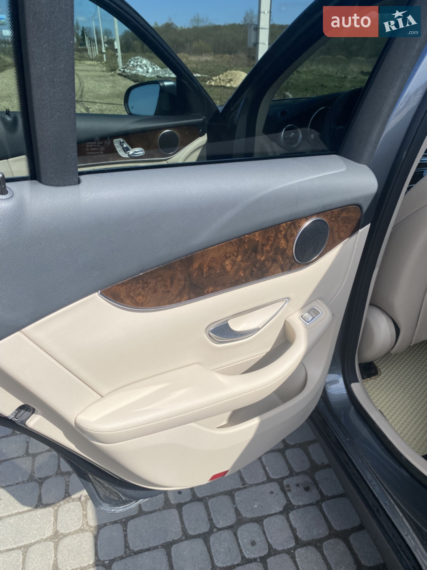2017 Mercedes-Benz GLC - мініатюра 22