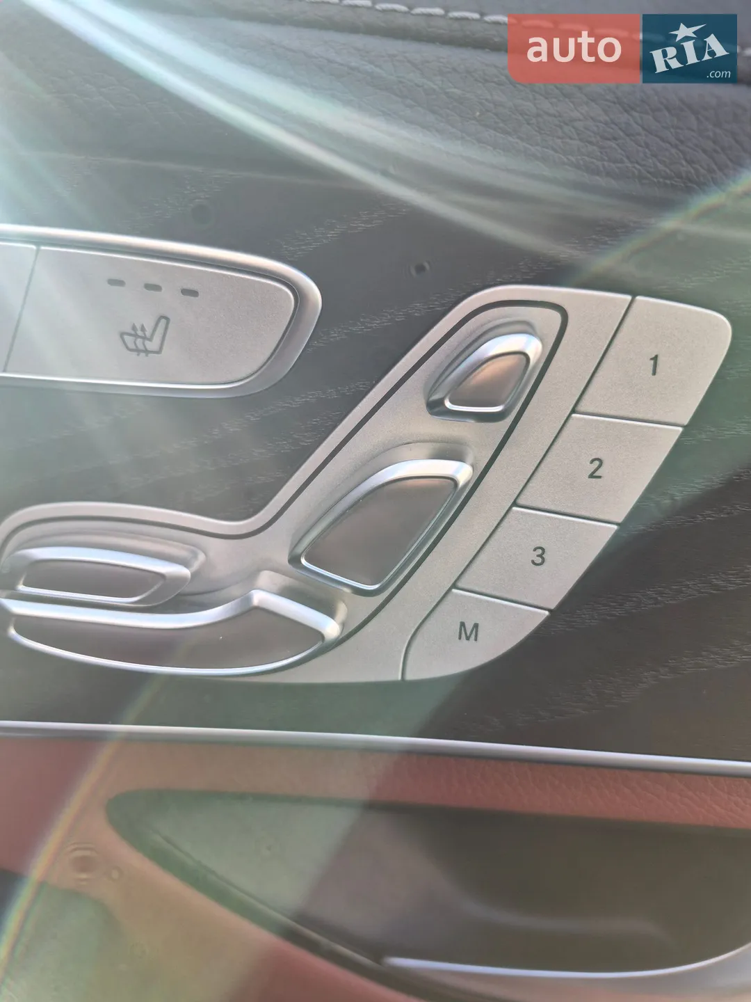 2019 Mercedes-Benz GLC - мініатюра 28