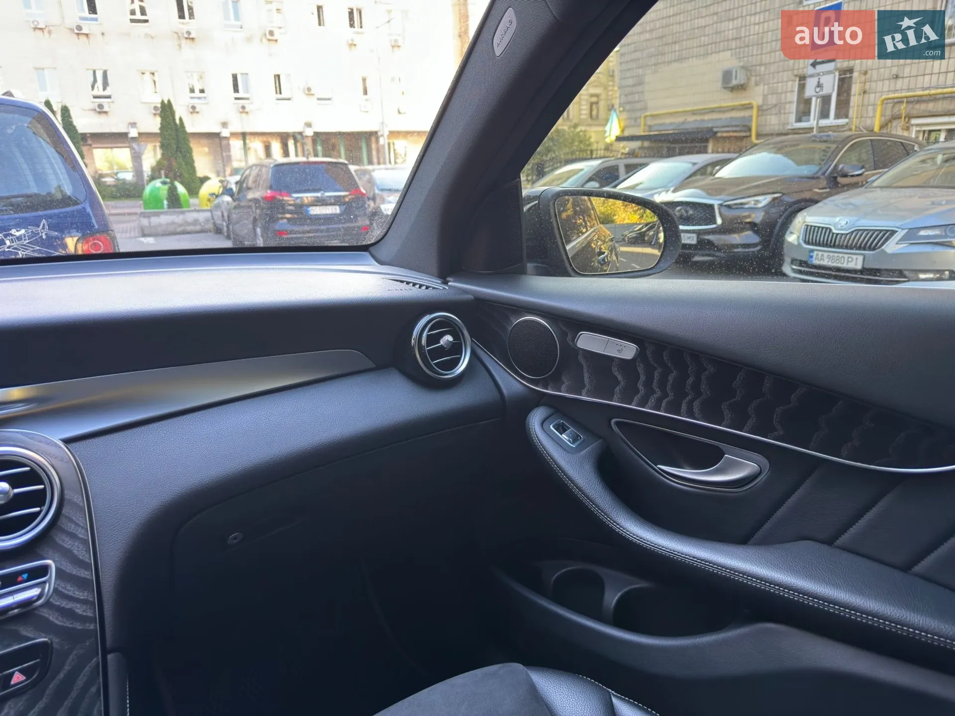 2017 Mercedes-Benz GLC - мініатюра 9