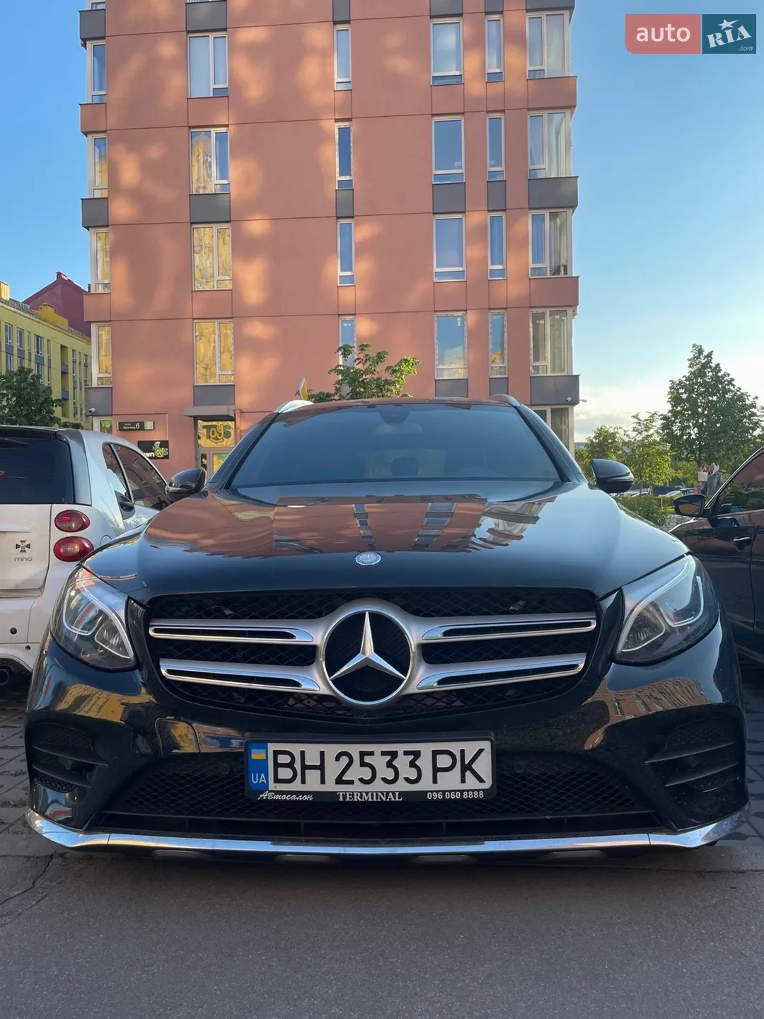 2017 Mercedes-Benz GLC - мініатюра 2