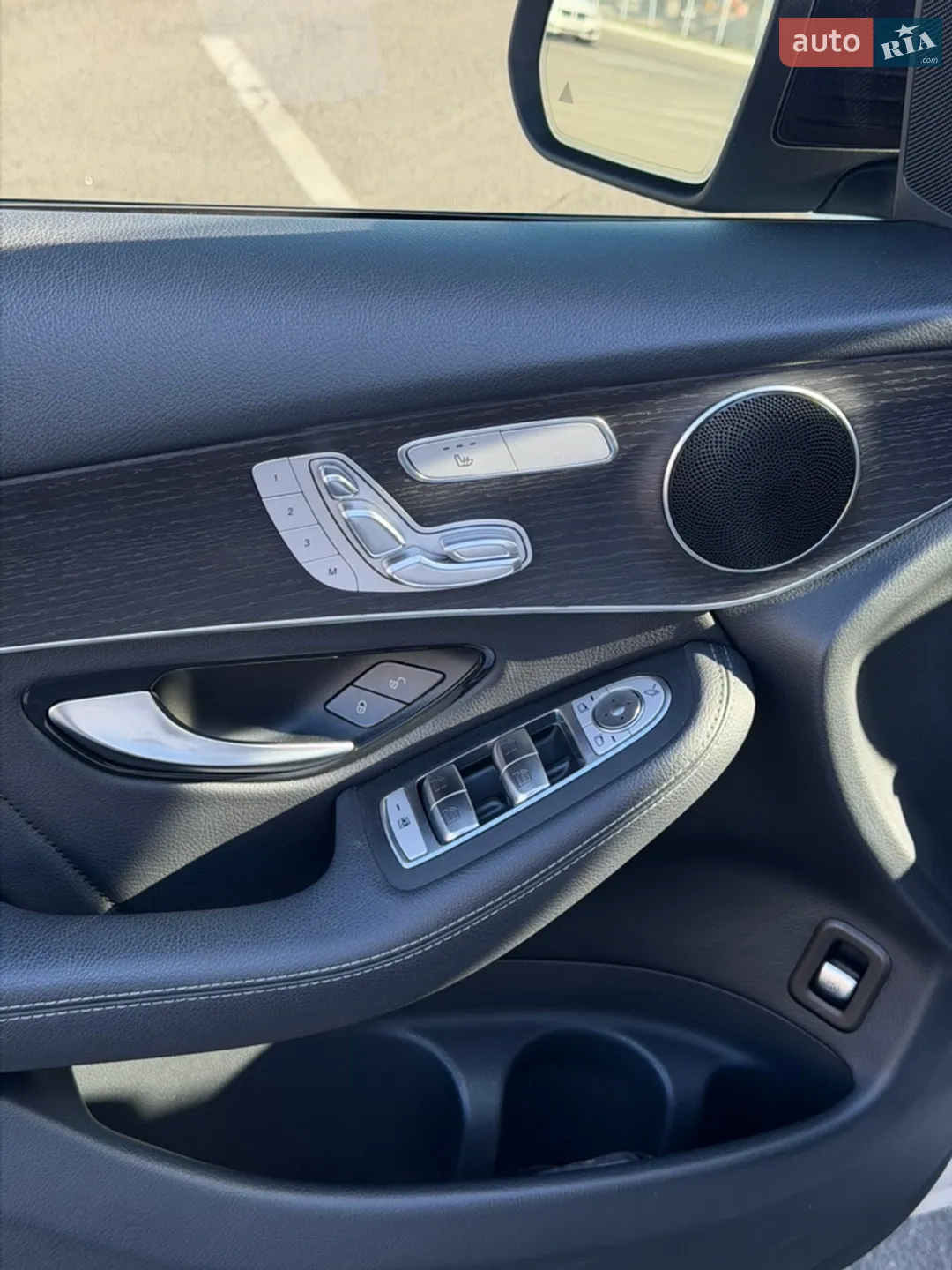 2020 Mercedes-Benz GLC - мініатюра 17