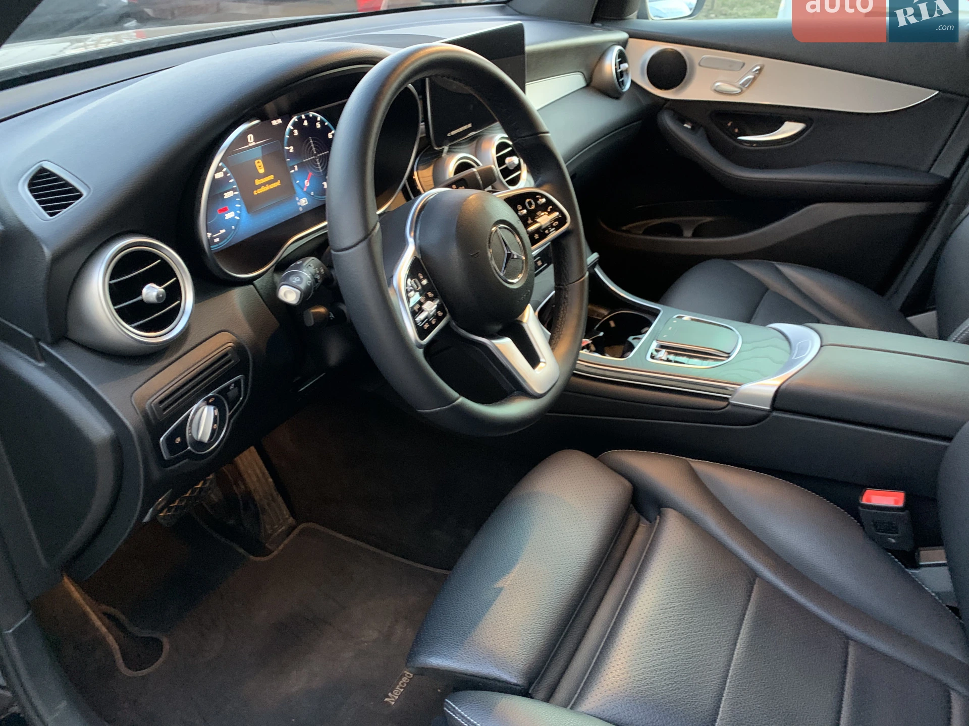 2022 Mercedes-Benz GLC - мініатюра 49