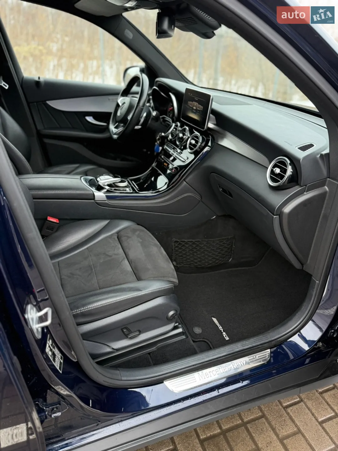 2018 Mercedes-Benz GLC - мініатюра 28