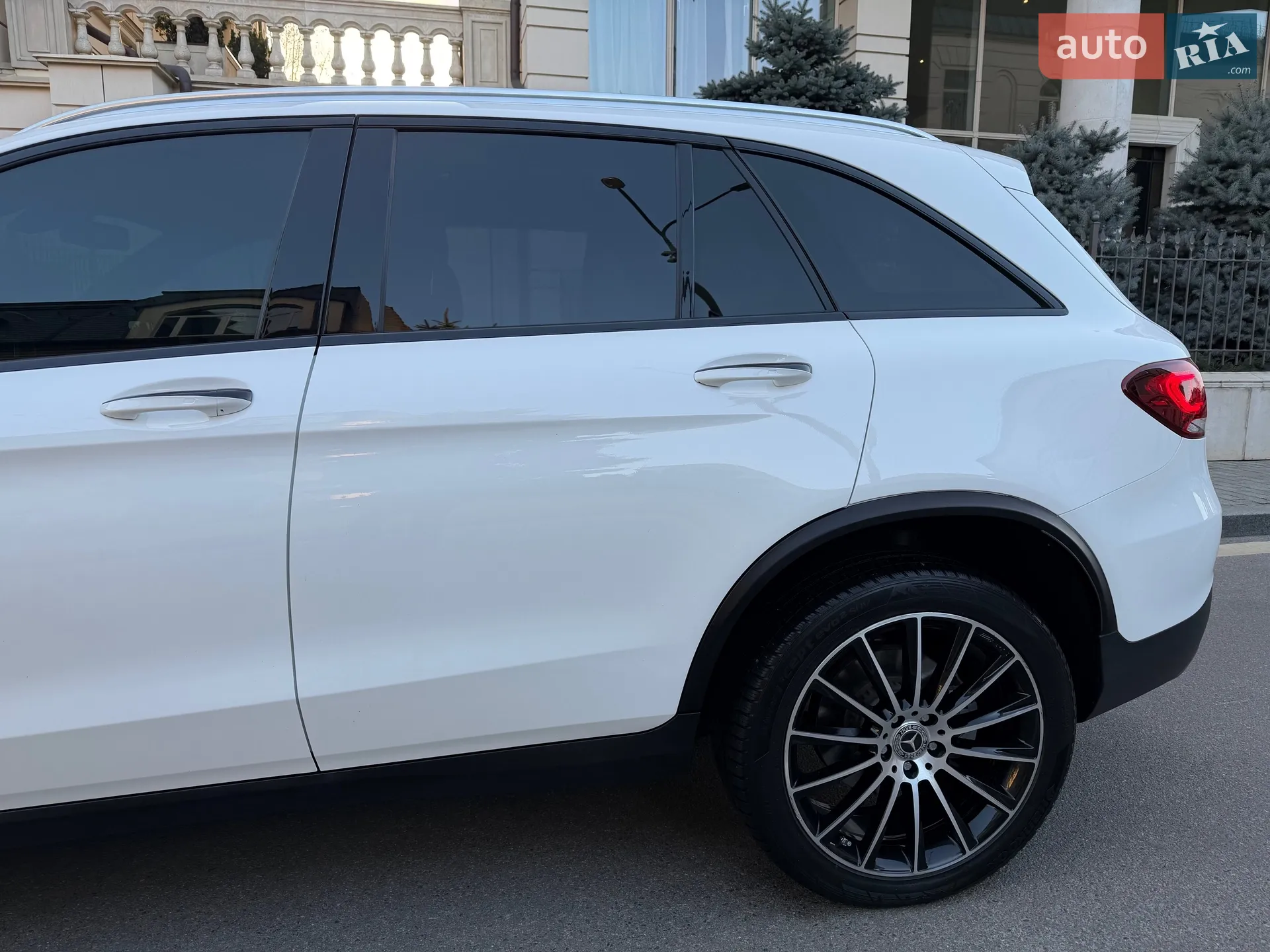 2020 Mercedes-Benz GLC - мініатюра 35