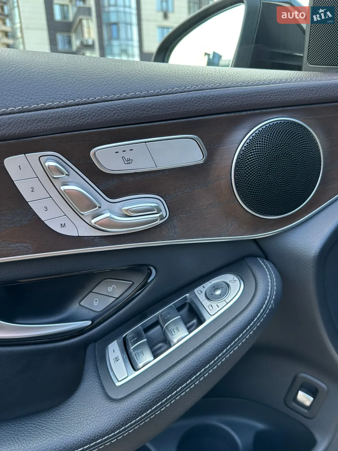2018 Mercedes-Benz GLC - мініатюра 19