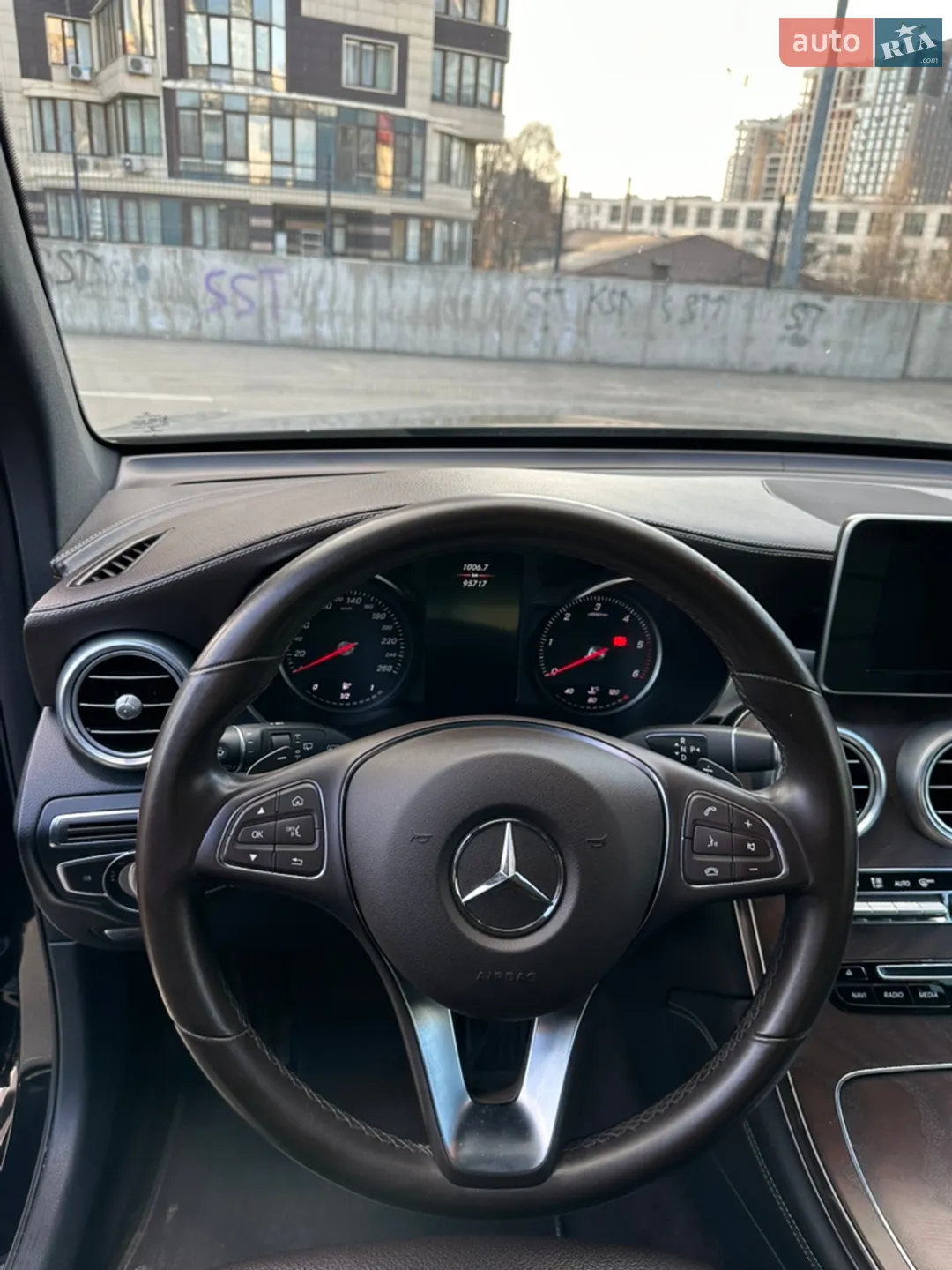 2018 Mercedes-Benz GLC - мініатюра 40