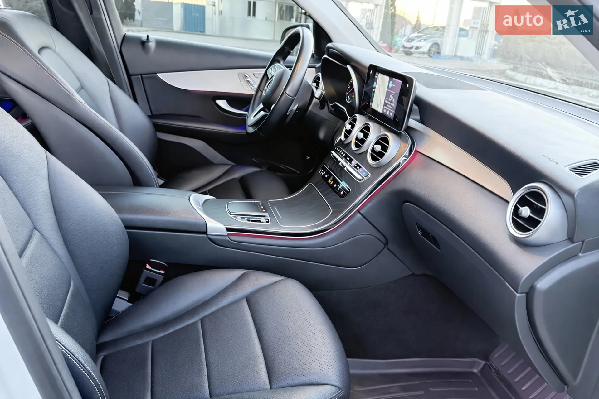 2021 Mercedes-Benz GLC - мініатюра 11