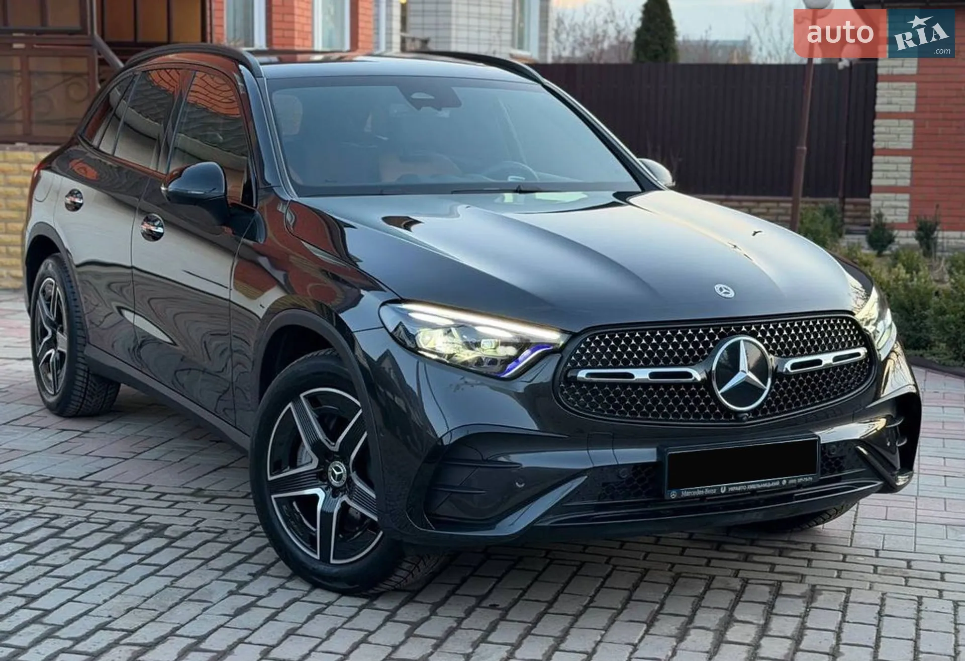 2025 Mercedes-Benz GLC - фото 1