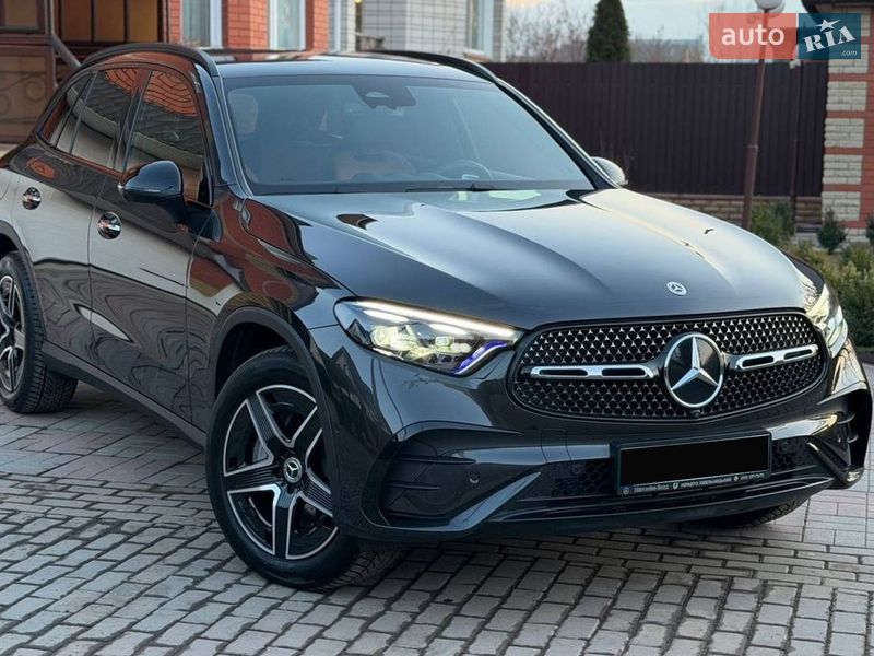 Mercedes-Benz GLC-Class 2025