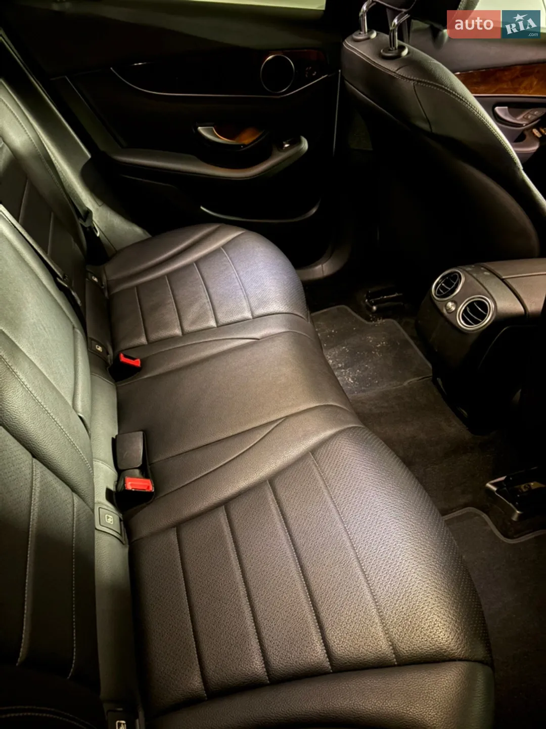 2018 Mercedes-Benz GLC - мініатюра 8