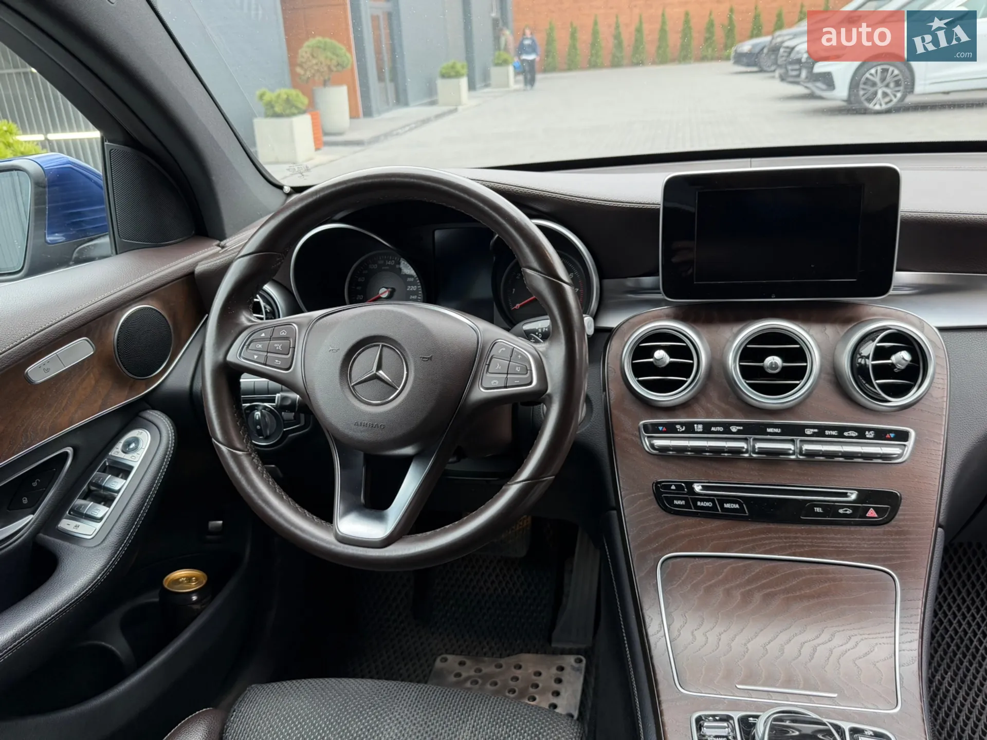 2017 Mercedes-Benz GLC - мініатюра 15