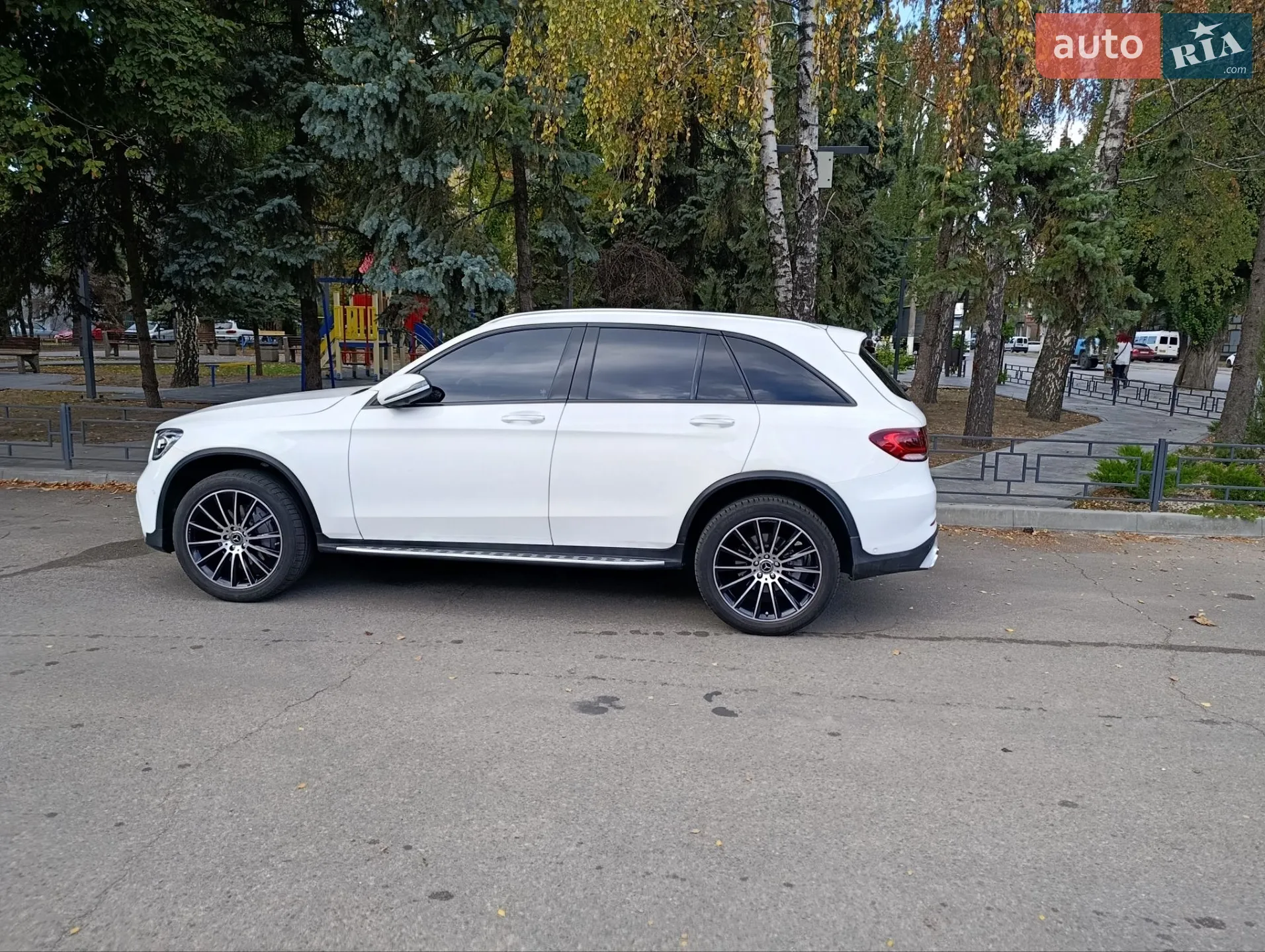2022 Mercedes-Benz GLC - мініатюра 14