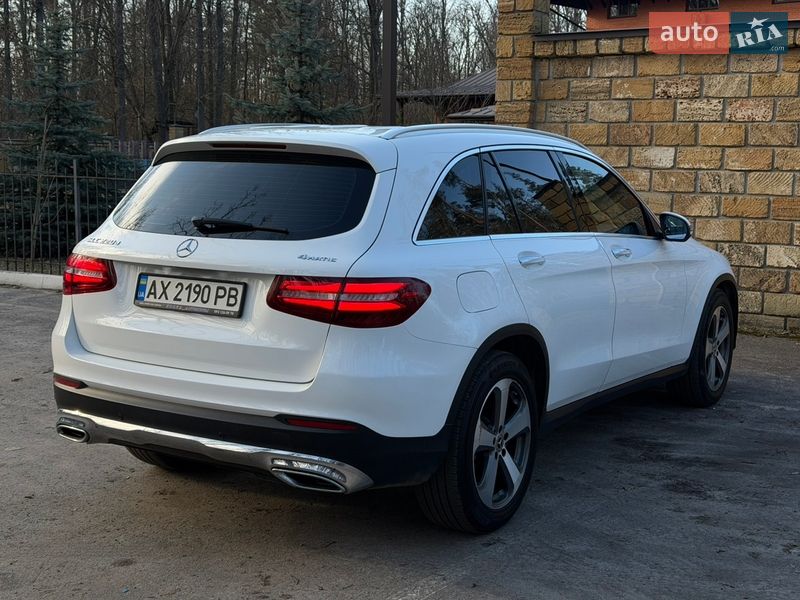 Внедорожник / Кроссовер Mercedes-Benz GLC-Class 2017 в Киеве