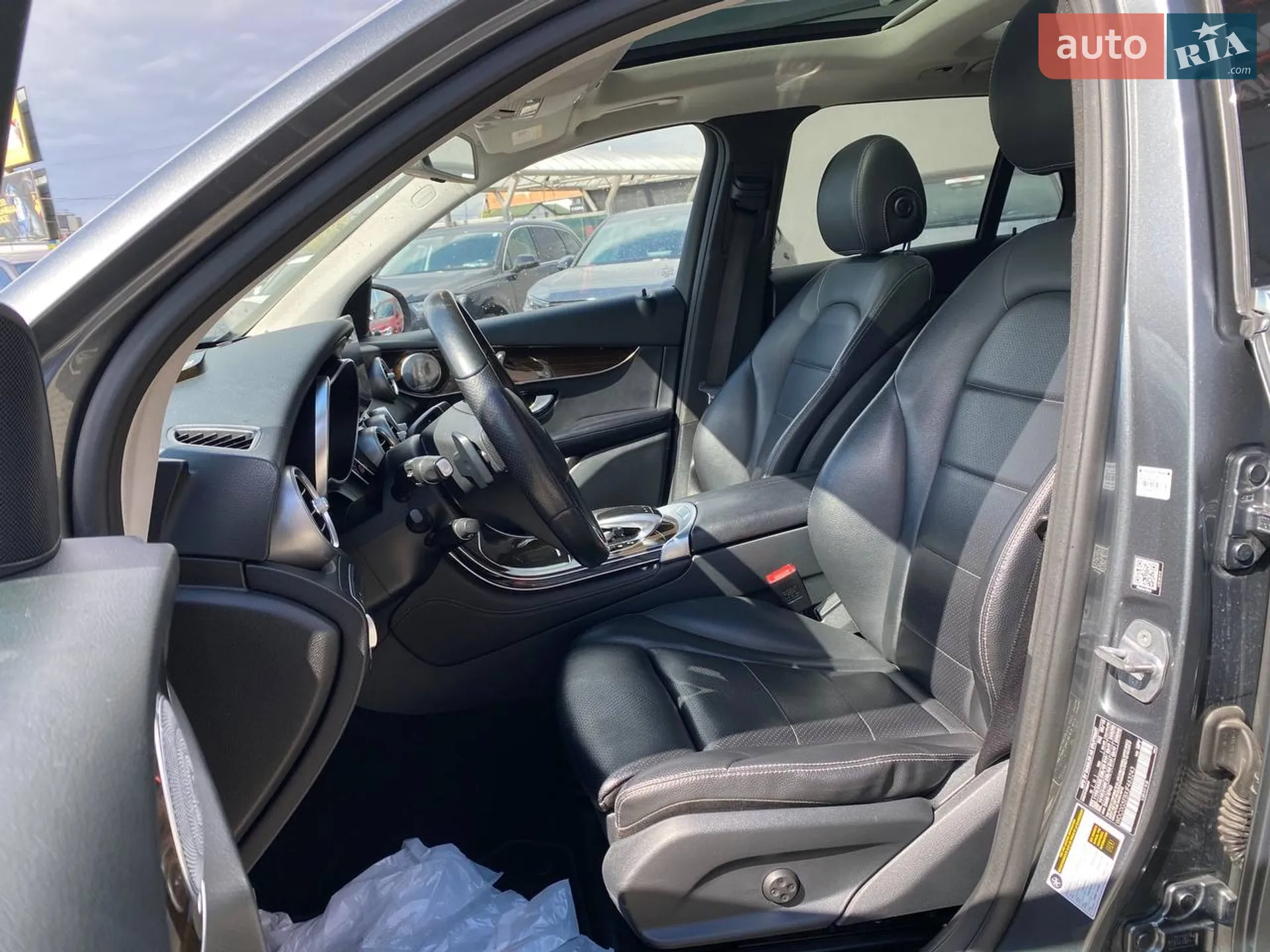 2018 Mercedes-Benz GLC - мініатюра 21