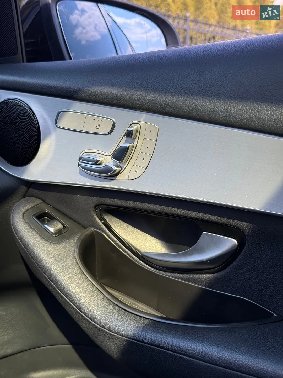 2018 Mercedes-Benz GLC - мініатюра 17