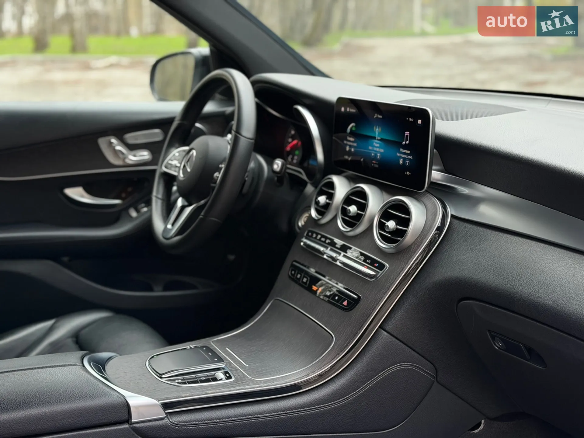 2020 Mercedes-Benz GLC - мініатюра 35
