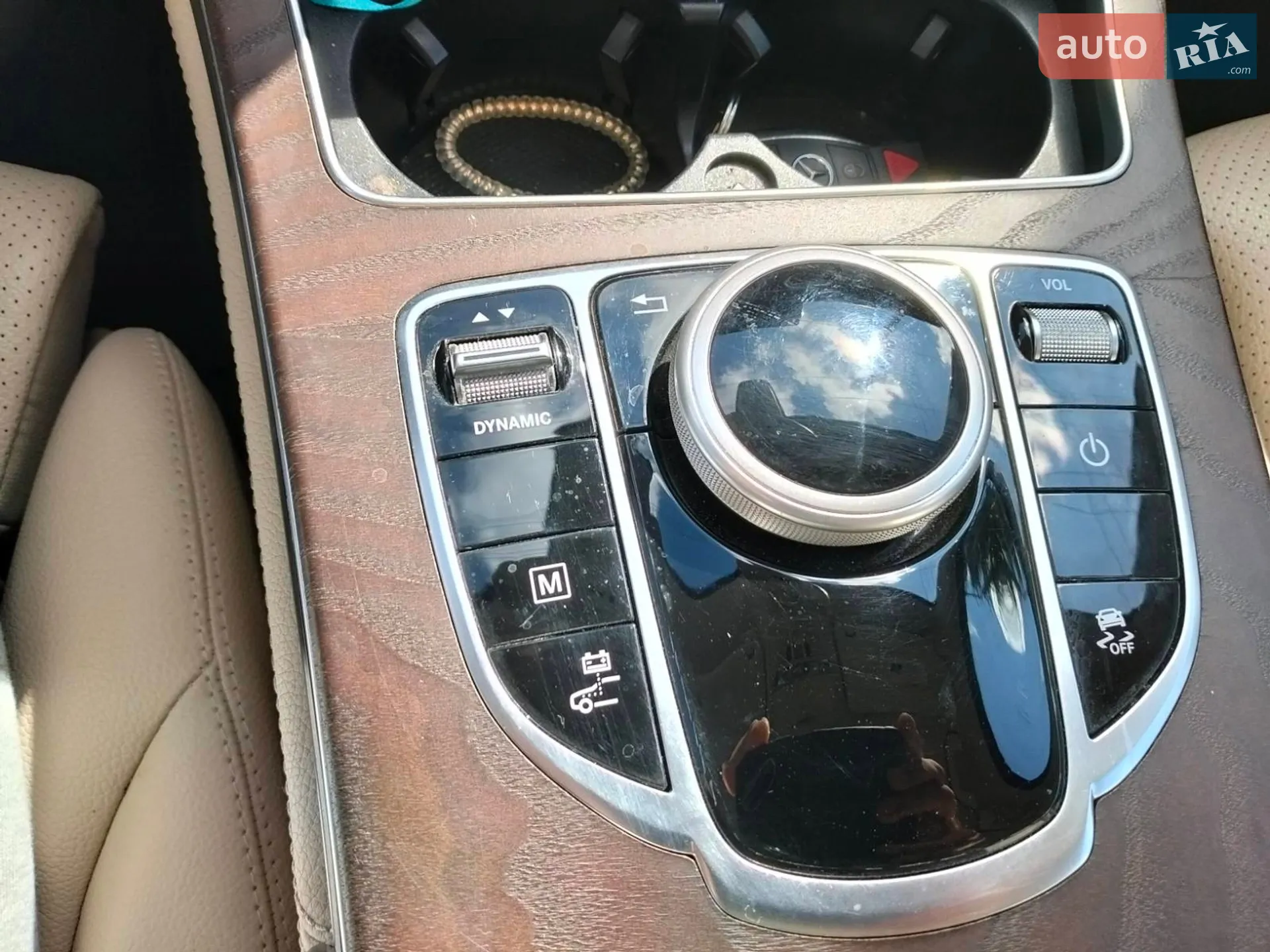 2019 Mercedes-Benz GLC - мініатюра 19
